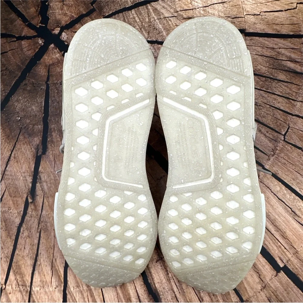 Adidas NMD_R1 Bliss GW5680 Sneakers Shoes Women's Size 9.5 Sparkle Beige NEW